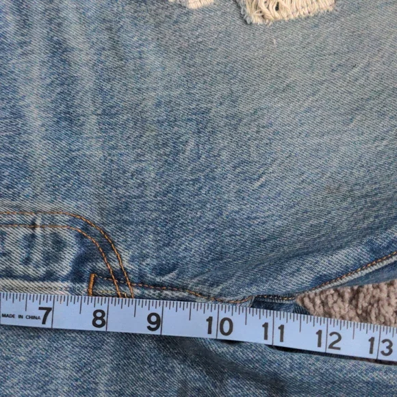 Levi's 501 distressed jeans 28x28 - Picture 8 of 9